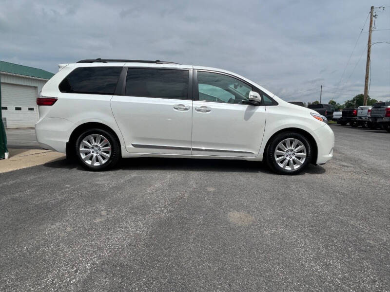 2016 Toyota Sienna Limited Premium 7-Passenger