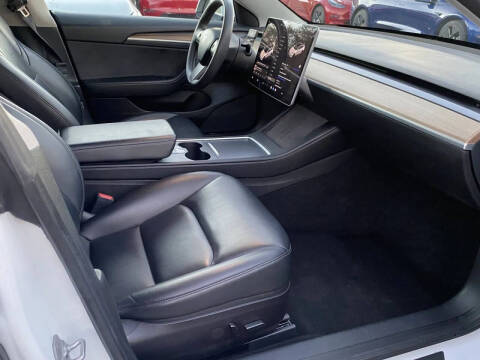 2021 Tesla Model 3 Standard Range Plus