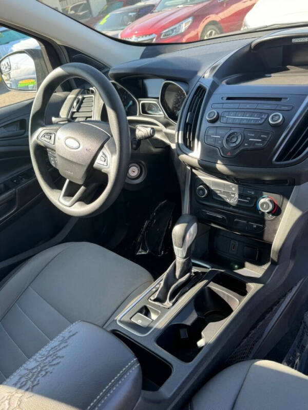 2017 Ford Escape S