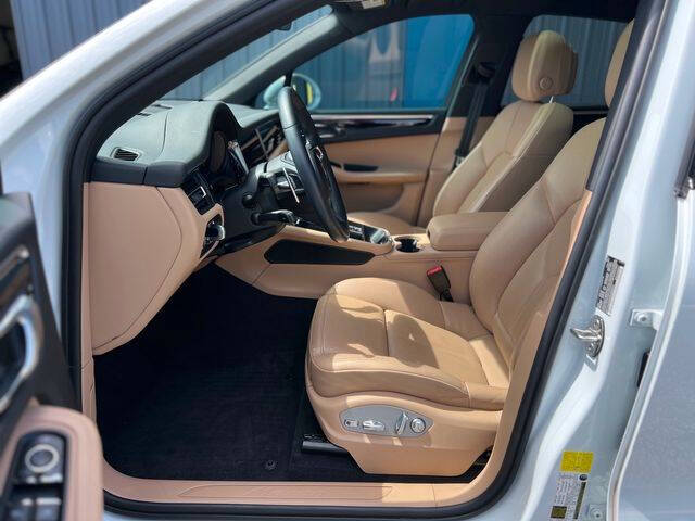 2023 Porsche Macan