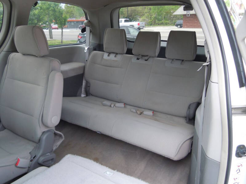 2008 Nissan Quest S photo 13