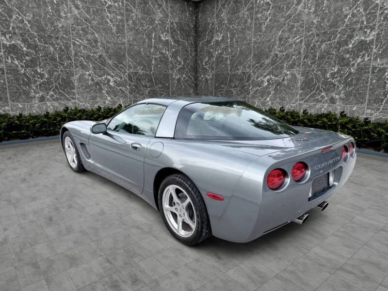 2004 Chevrolet Corvette