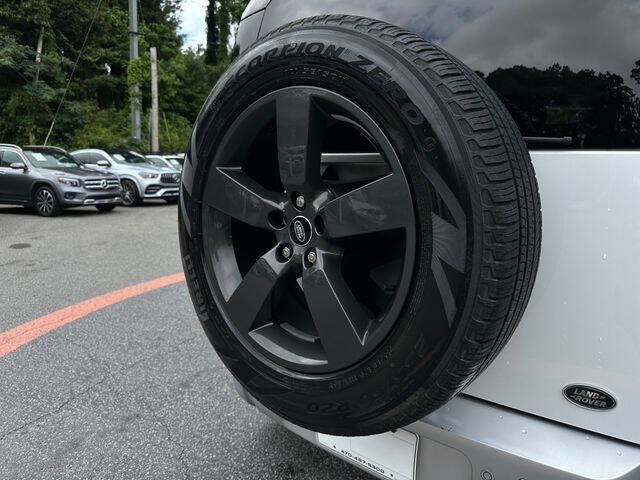 2022 Land Rover Defender 110 S