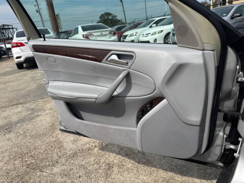 2002 Mercedes-Benz C-Class C 240