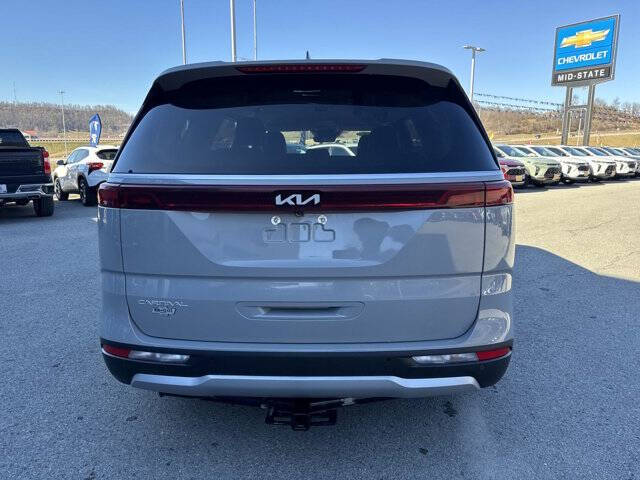 2024 Kia Carnival EX