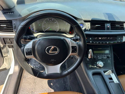 2013 Lexus CT 200h