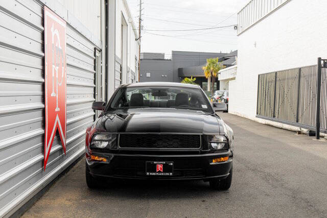 2008 Ford Mustang 16