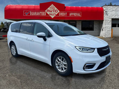 2023 Chrysler Pacifica Touring L