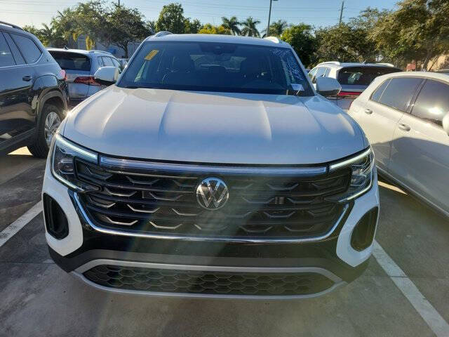 2025 Volkswagen Atlas Cross Sport SE