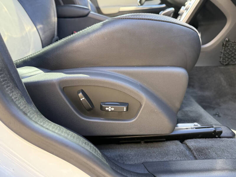 2017 Volvo XC60 T6 Dynamic