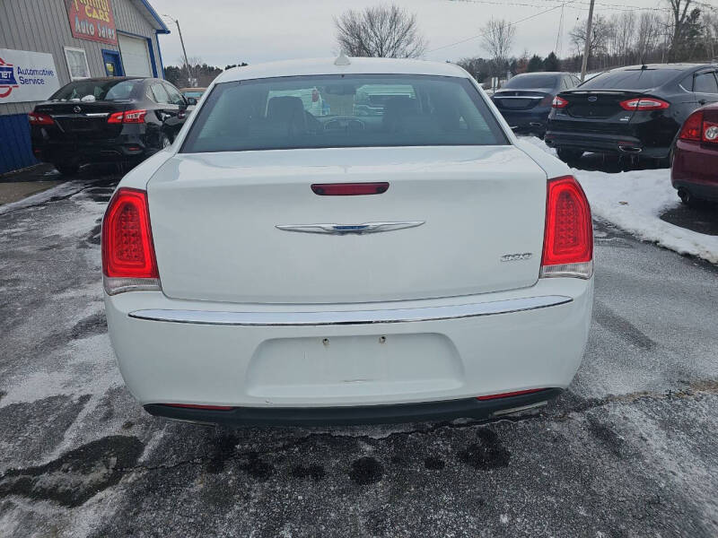 2016 Chrysler 300 Limited