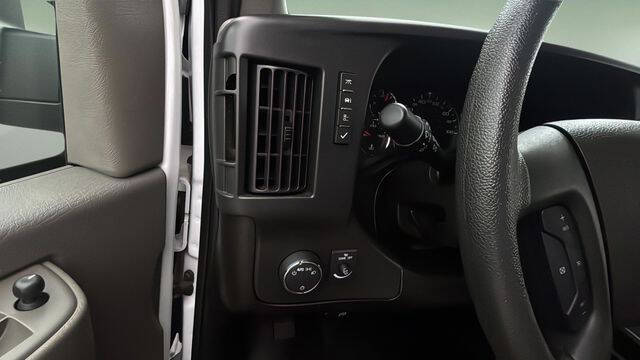 2024 GMC Savana 2500