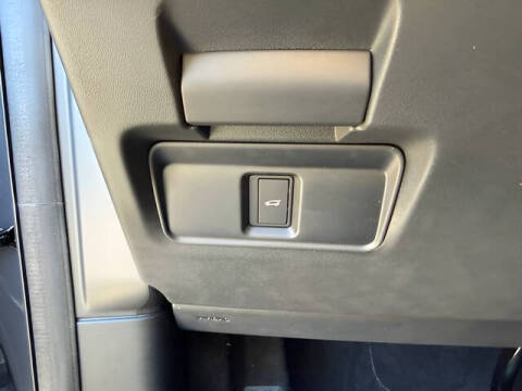 2025 Land Rover Discovery Sport P250 Dynamic SE