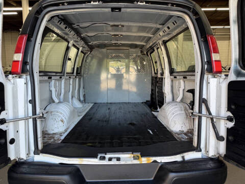 2015 GMC Savana 2500