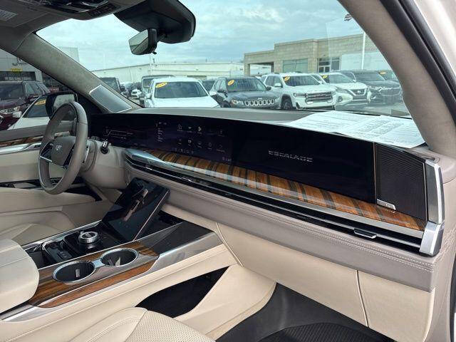 2025 Cadillac Escalade Sport Platinum