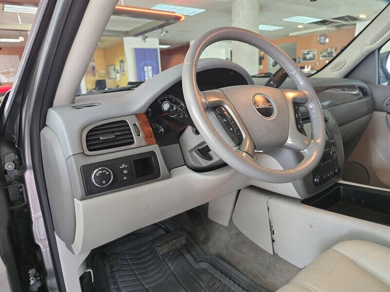 2012 GMC Yukon XL SLT