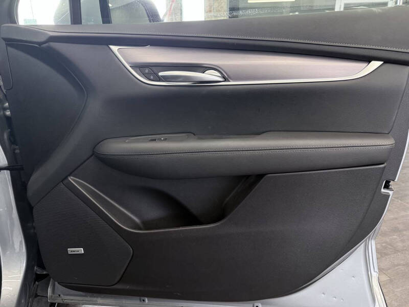 2025 Cadillac XT5 Luxury