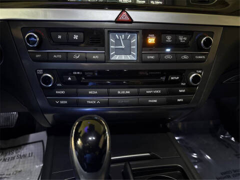 2015 Hyundai Genesis