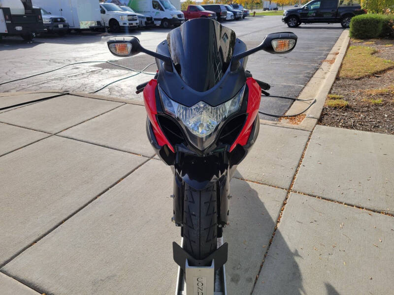 2015 Suzuki GSX-R1000