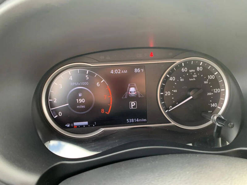 2020 Nissan Kicks SR