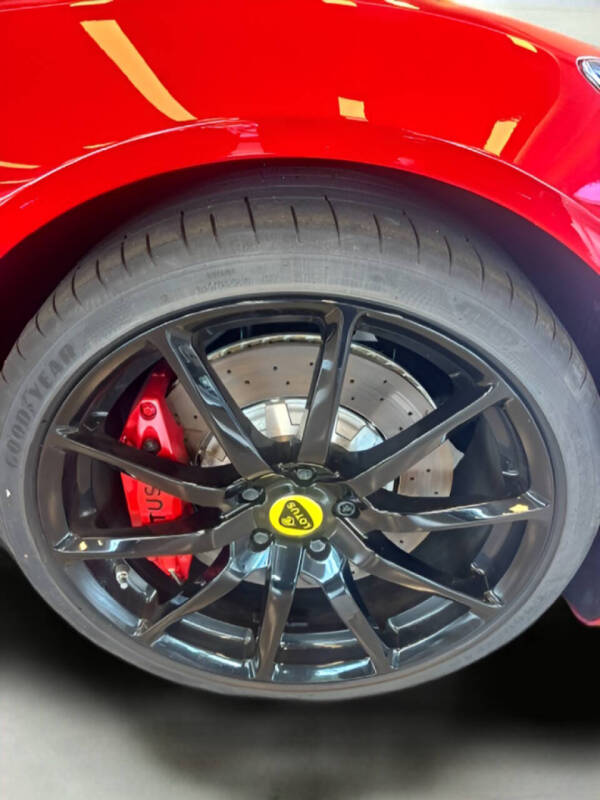 2025 Lotus Emira V6 Base