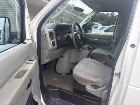 2010 Ford E-Series E-350 SD XL