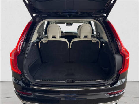 2019 Volvo XC90 T6 Momentum
