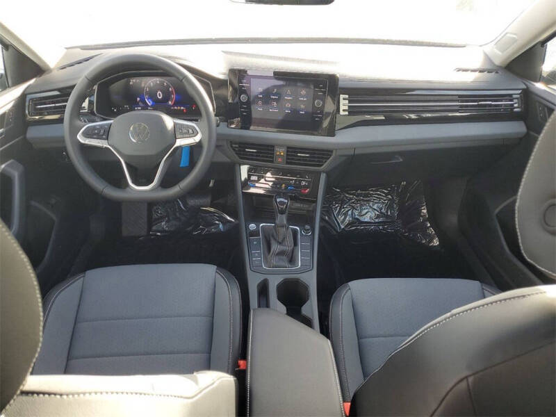 2025 Volkswagen Jetta SE