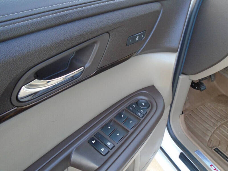 2016 GMC Acadia Denali