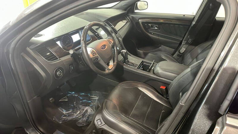 2016 Ford Taurus Limited