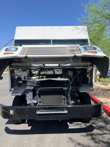 2021 Freightliner MT55G