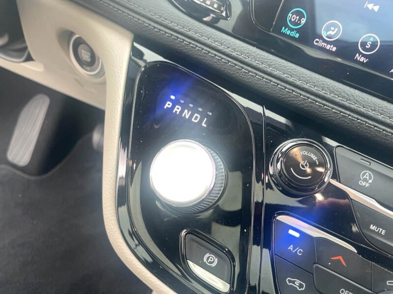 2020 Chrysler Pacifica Limited