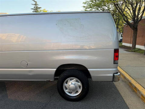 2009 Ford E-Series E-250