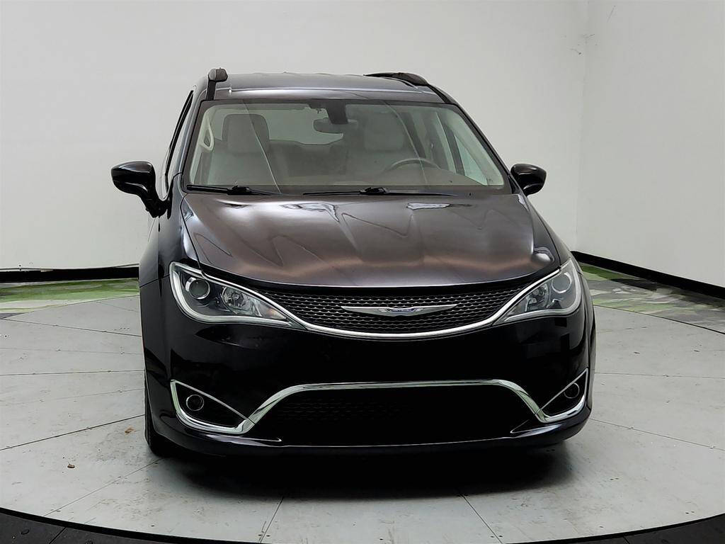 Black 2017 Chrysler Pacifica Touring-L Touring-L 4dr Mini-Van 2