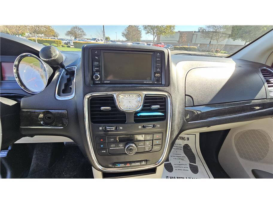 2013 Chrysler Town and Country for sale at VIP AUTO SALES, INC. in Modesto, CA