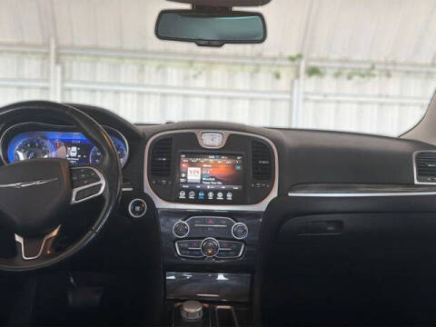 2022 Chrysler 300 Touring