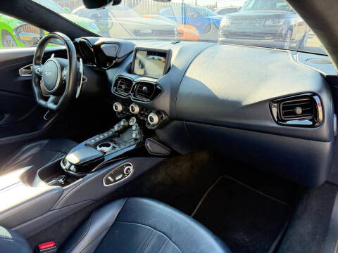 2020 Aston Martin Vantage