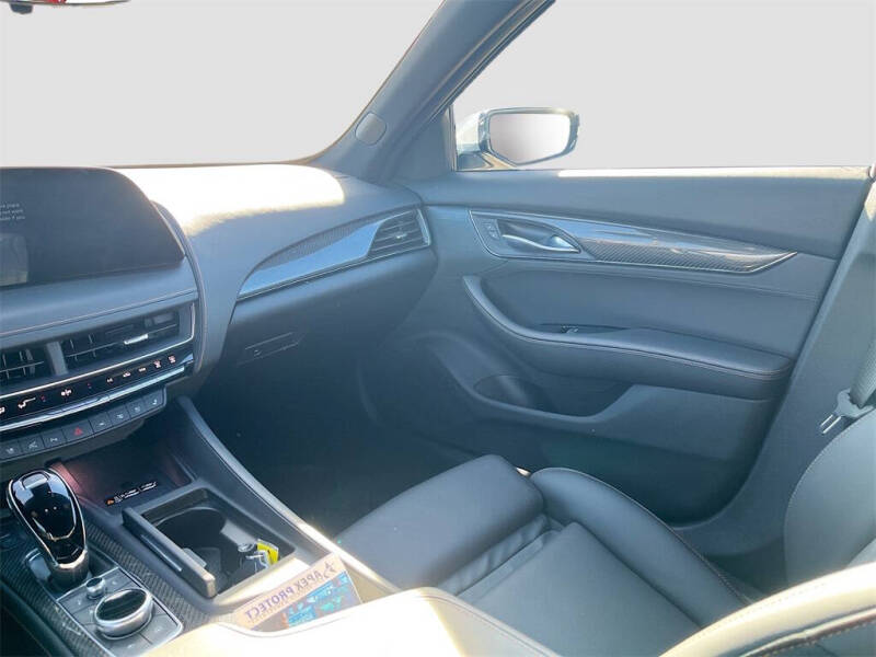 2025 Cadillac CT5 Sport