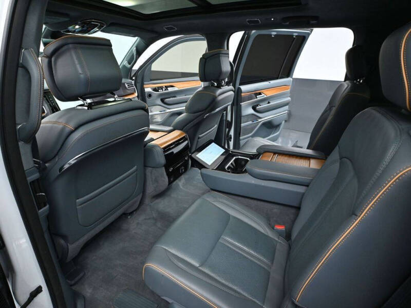 2023 Jeep Grand Wagoneer L Series II