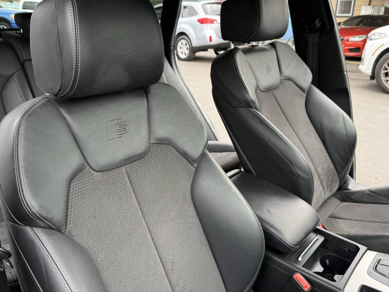 2019 Audi SQ5 3.0T quattro Premium Plus