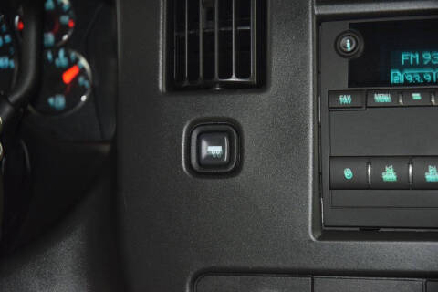 2025 Chevrolet Express LT 3500