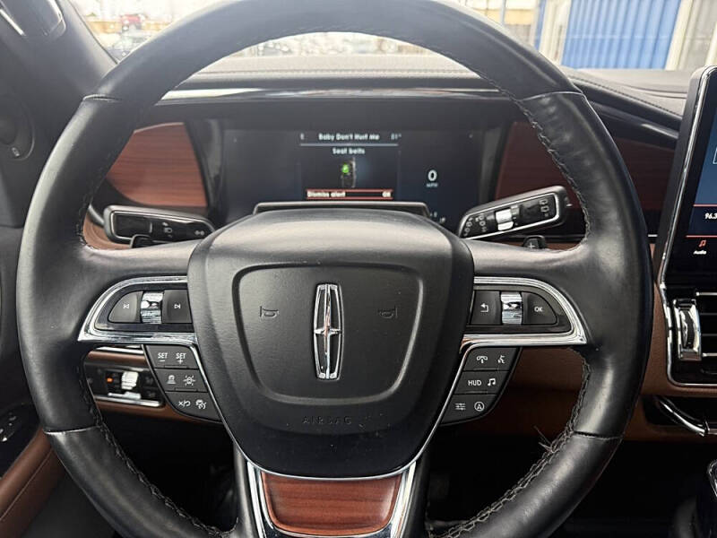 2022 Lincoln Navigator L Reserve