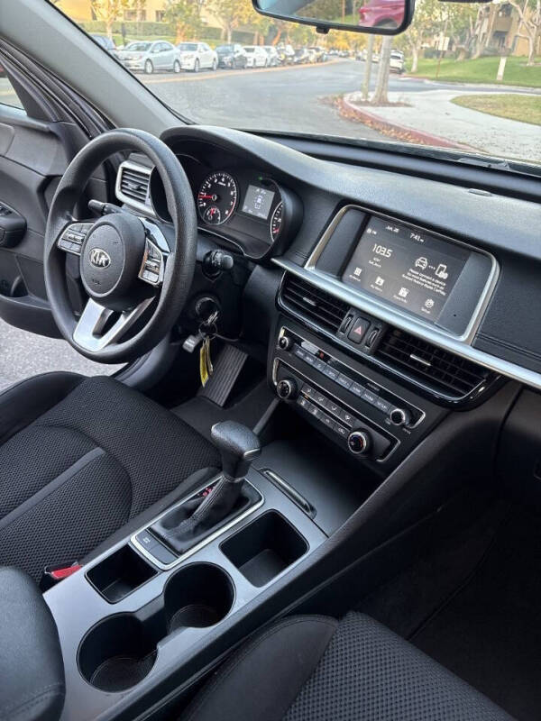 2020 Kia Optima LX