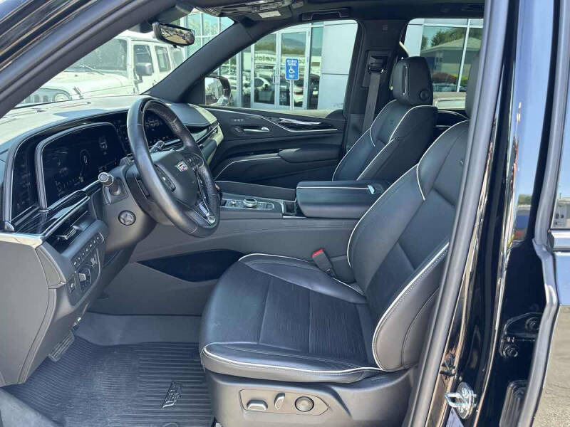 2022 Cadillac Escalade Sport