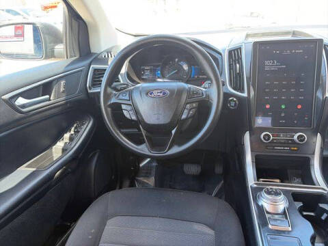 2022 Ford Edge SE