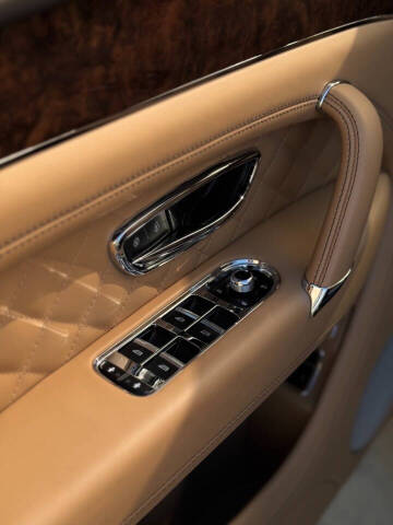 2019 Bentley Bentayga V8
