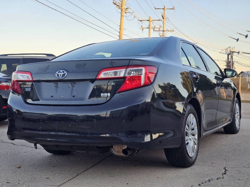 2013 Toyota Camry Hybrid LE