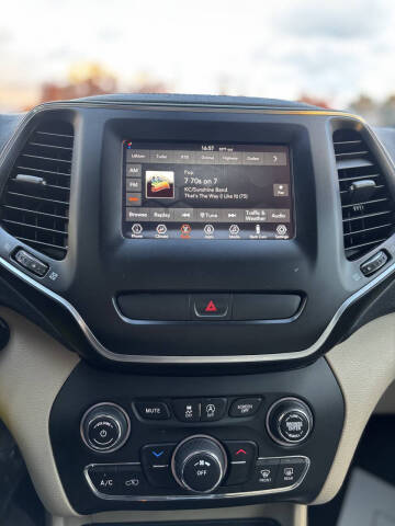 2019 Jeep Cherokee Latitude