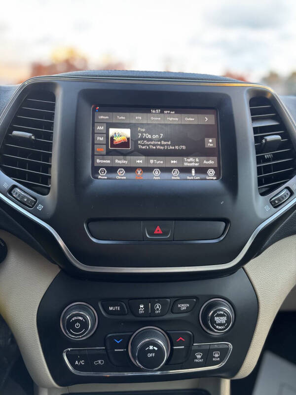 2019 Jeep Cherokee Latitude