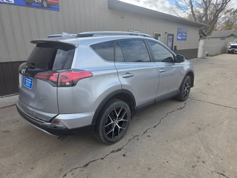 2017 Toyota RAV4 SE